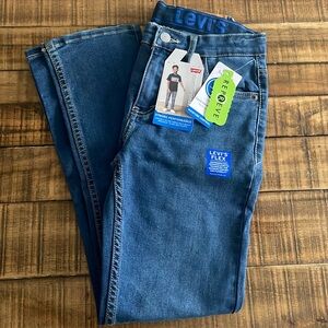 NWT- boys Levi’s jeans size 12  reg 26x27
